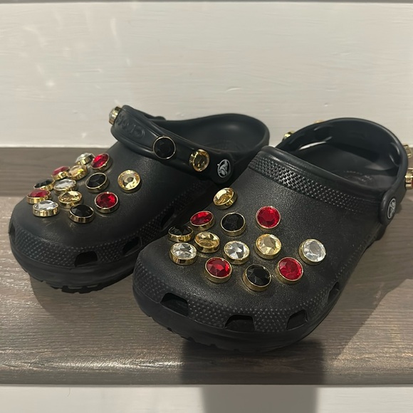 Jeweled Crocs - size 7 - Picture 1 of 2